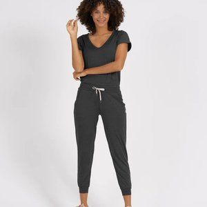 Vuori All Day Jumpsuit Charcoal XS